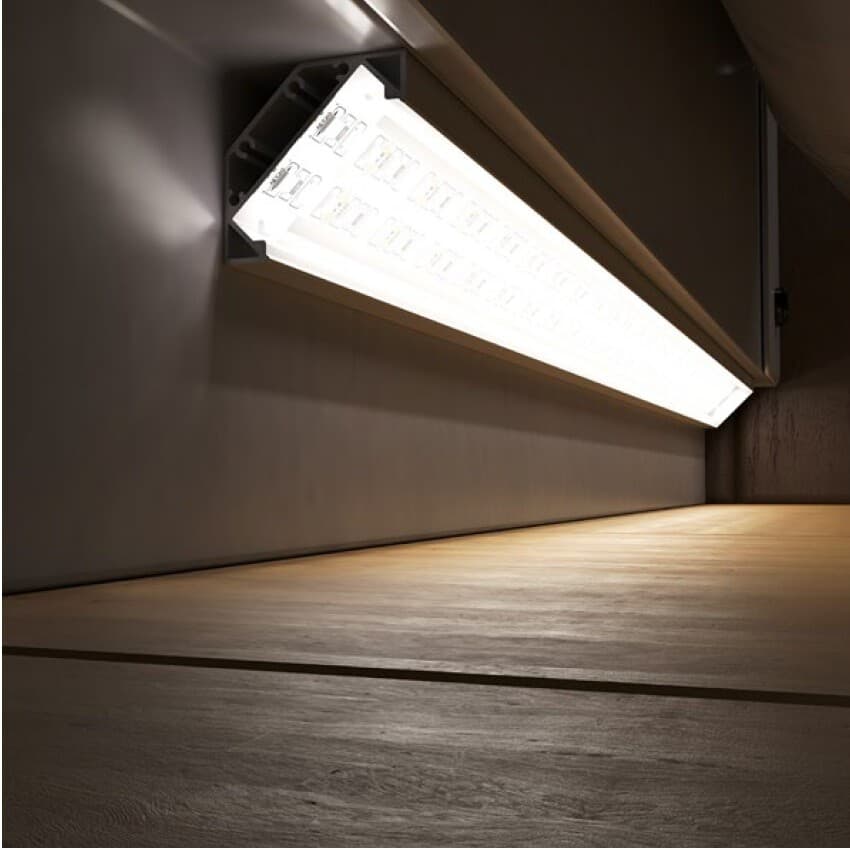 LED profil P3-3 bílý rohový - náhled 3