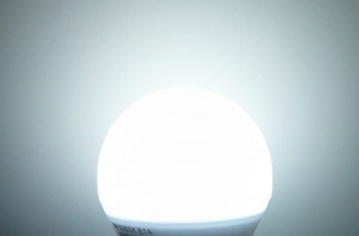 LED žárovka E14 LU5W 260° - náhled 4