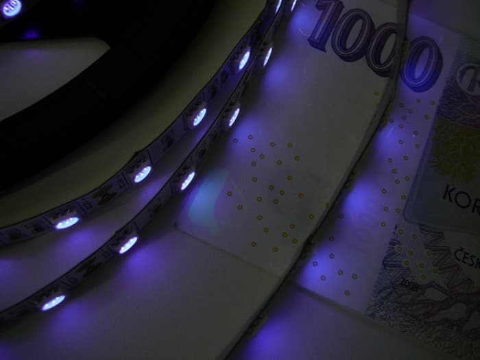 UV LED pásek 14,4W original UV čip - náhled 3