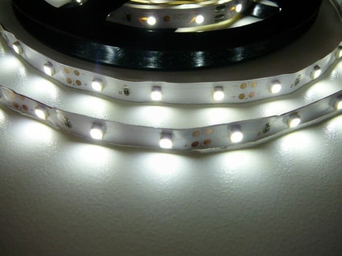 LED pásek 5m 4,8W L3-300 ECONOMY - Studená bílá - náhled 2