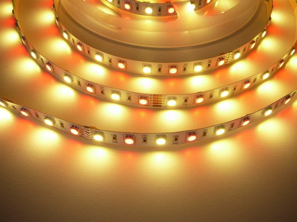 24V RGB+WW 14,4W vnitřní LED pásek záruka 3 roky - náhled 3