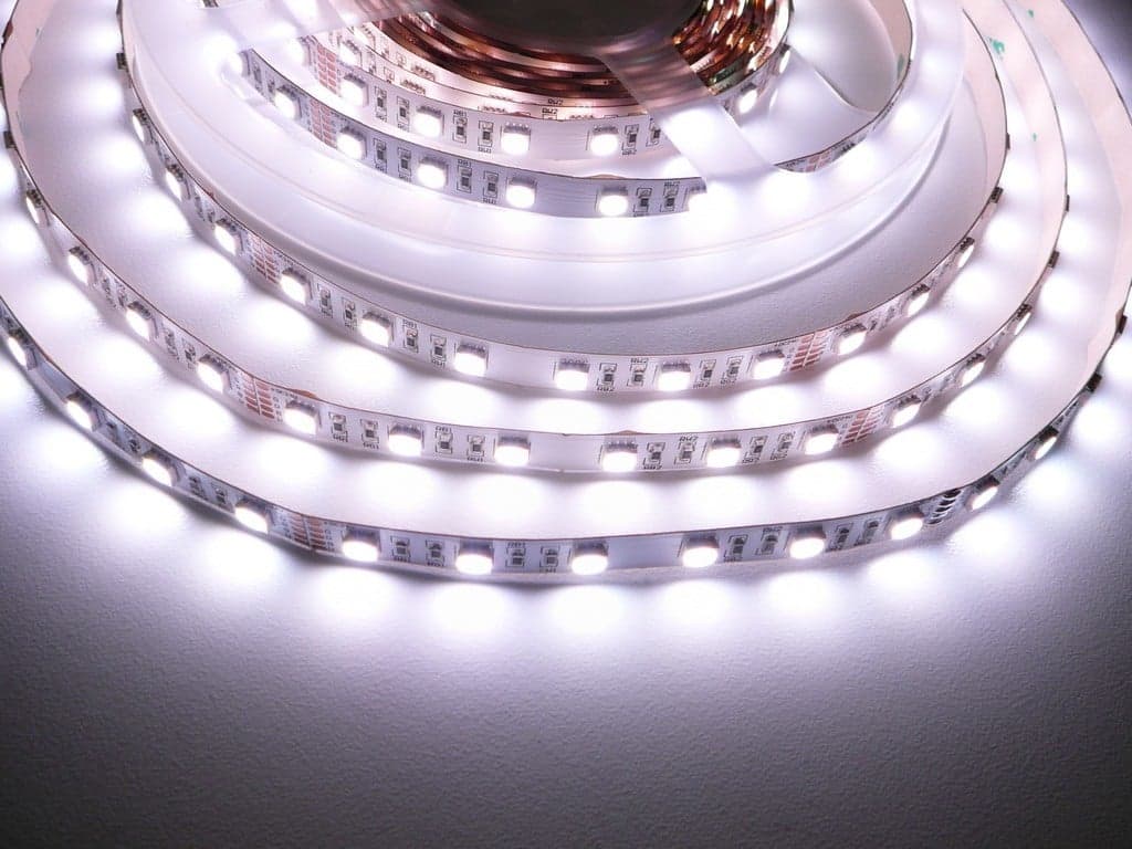 24V RGBW4v1-CW 19,2W vnitřní LED pásek záruka 3 roky - náhled 3