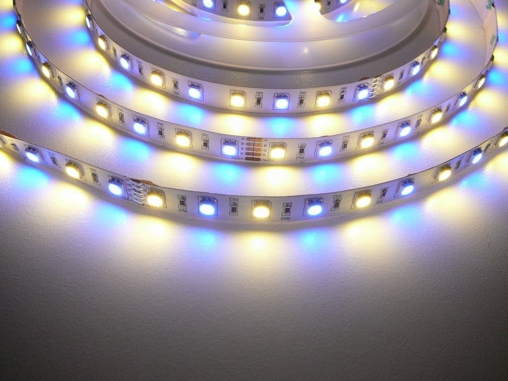 24V RGB+WW 14,4W vnitřní LED pásek záruka 3 roky - náhled 5