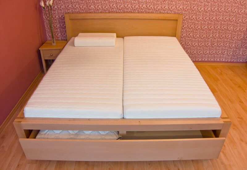 Postelia AMELIE Buk postel s úložným prostorem 140x200cm - náhled 5