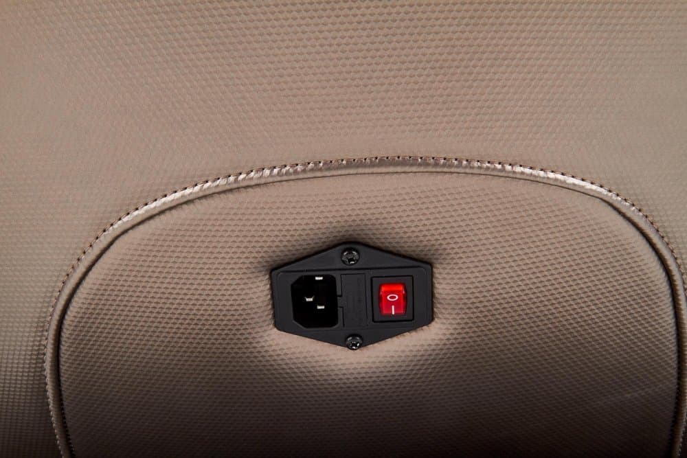 Masážní křeslo na kolečkách DOPIO — s USB zásuvkou a držákem nápojů, ekokůže, béžová Halmar - náhled 3
